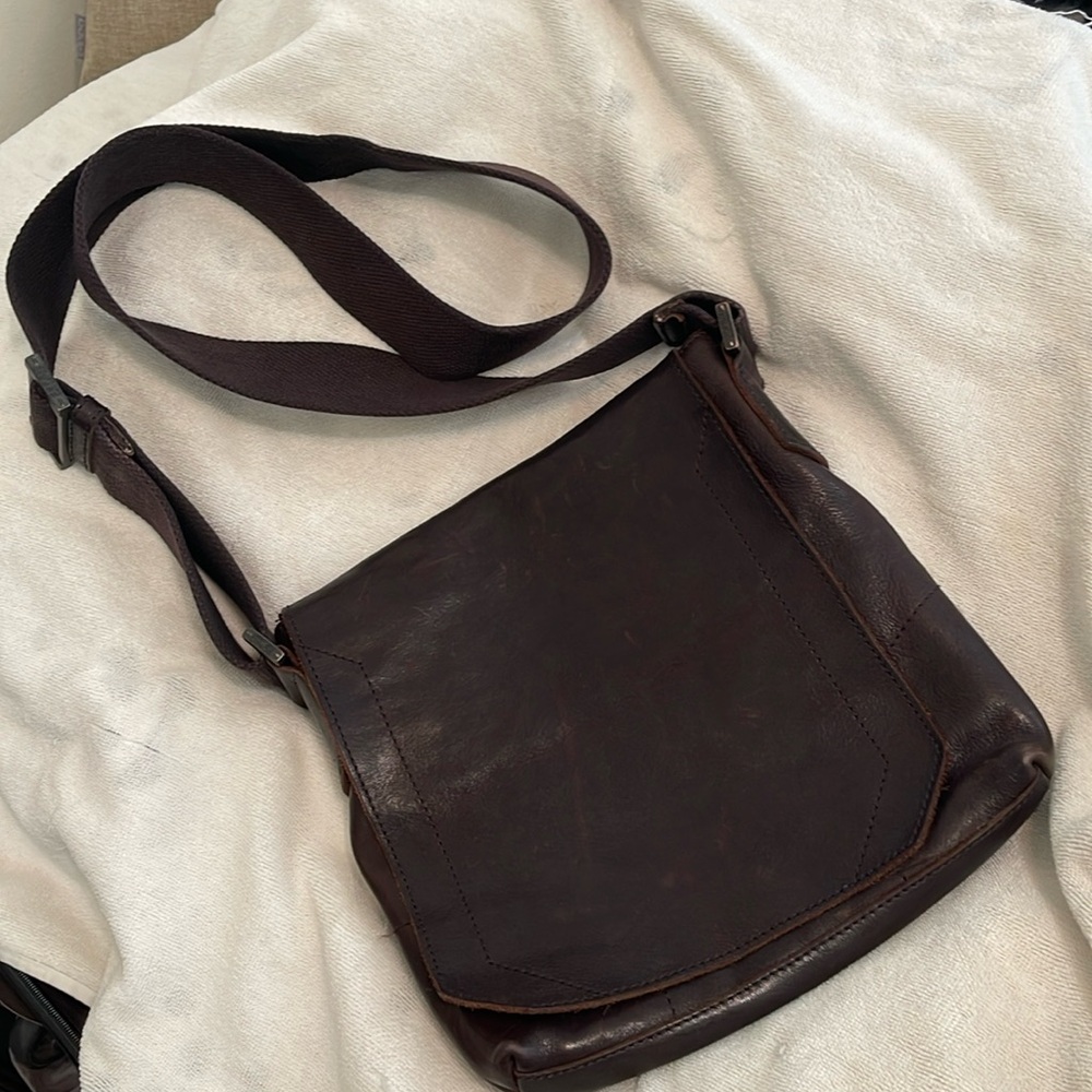 Genuine Leather crossbody bag. Good condition.